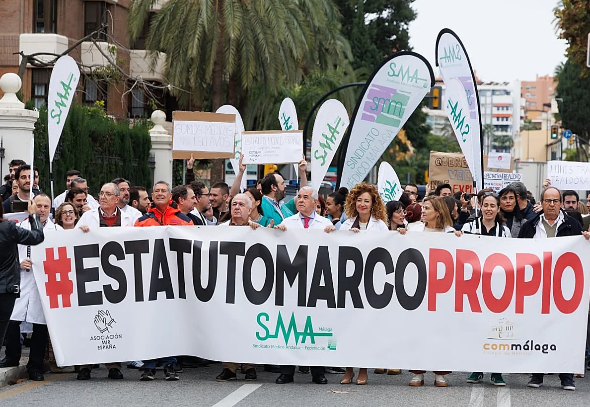 Fotografía del primer día de huelga de médicos por el estatuto marco 2025